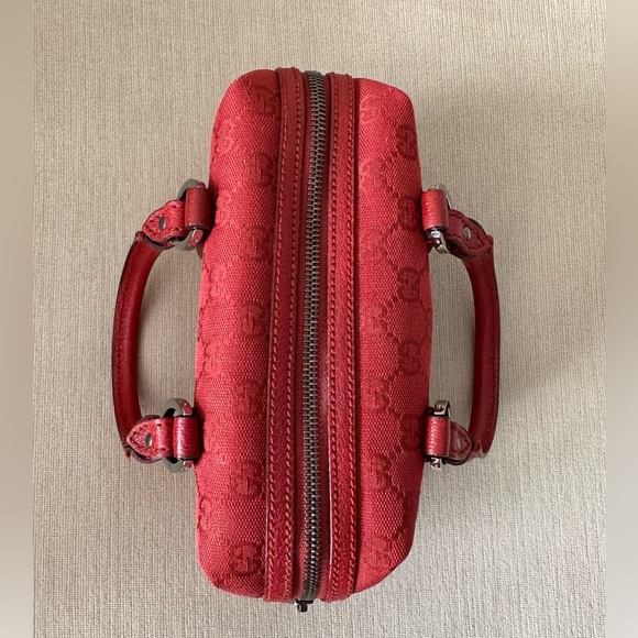 EUC Gucci mini handbag - Picture 4 of 15